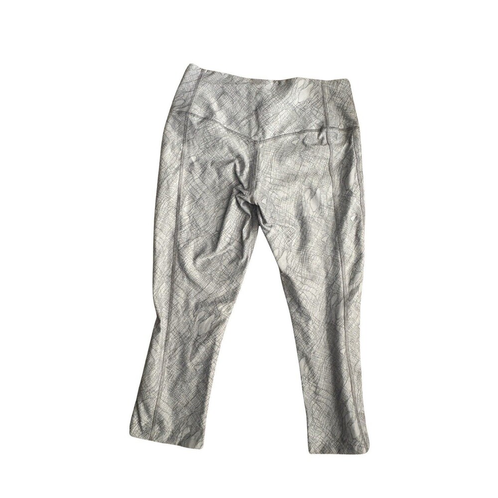 Nike Dri-Fit Women’s Capri Leggings – Size XS – Gray Pattern – 18” Inseam - Picture 5 of 5